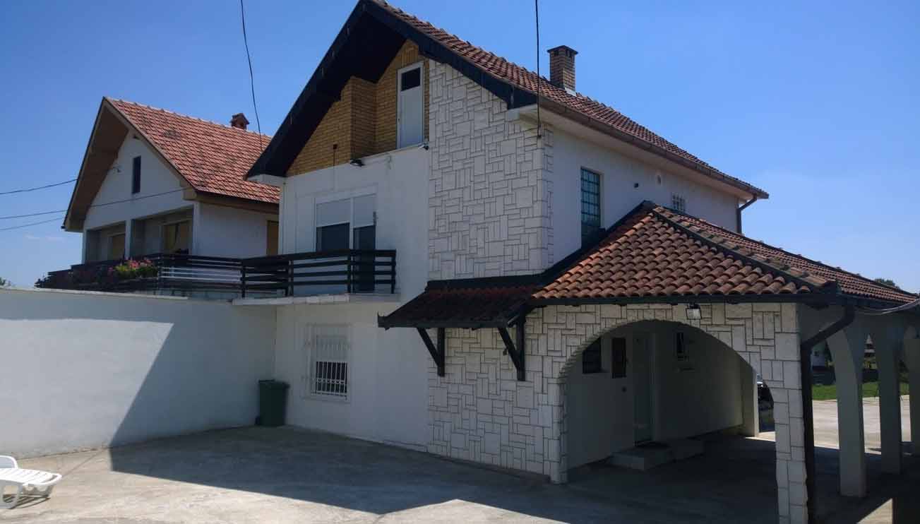 Na prodaju kuća u Mladenovcu